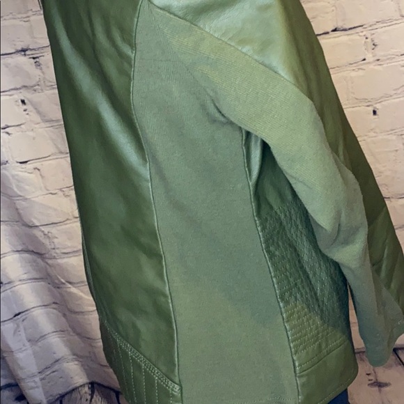 NWT Faux leather dark green zipper jacket - Picture 5 of 8